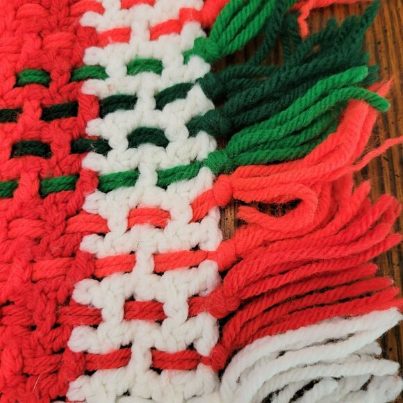 Vintage Handwoven Red Green & White Blanket w/ Fringe Large Christmas Afghan - Picture 5 of 7